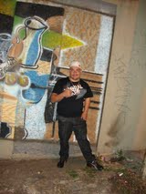 André (Vocal e percussão)